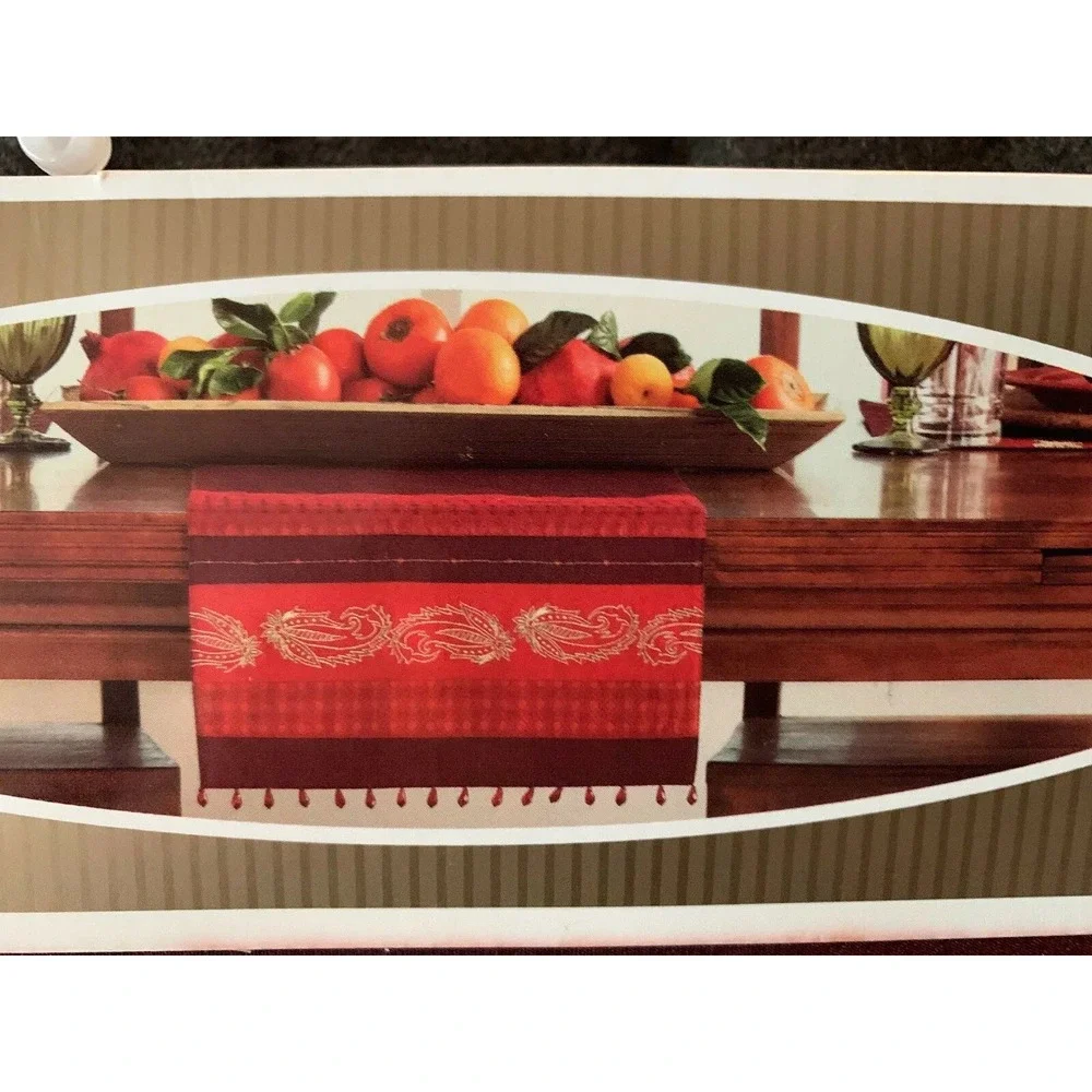 NEW Holiday Table Runner & 8 Placemats Set‎ NWT (A)